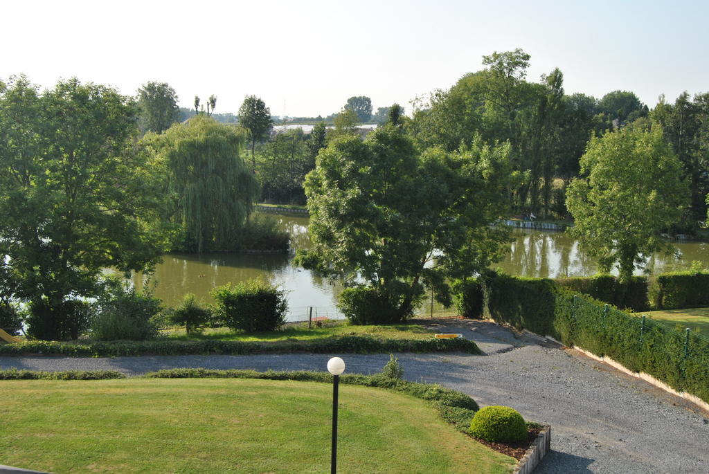 Greenpark Hotel Sint-Pieters-Leeuw ภายนอก รูปภาพ