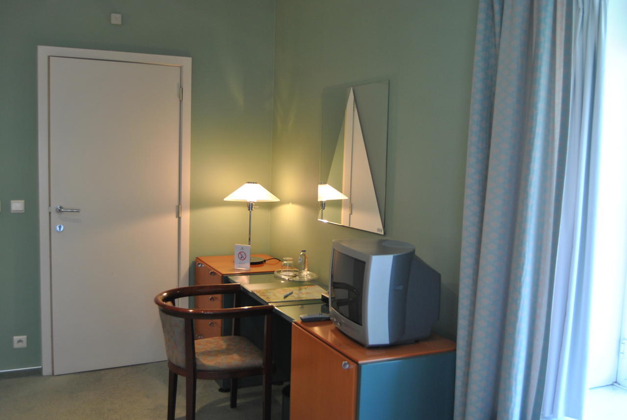 Greenpark Hotel Sint-Pieters-Leeuw ห้อง รูปภาพ